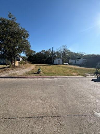1002 S Smith Street Property Photo 3