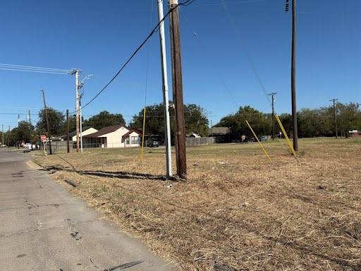 1002 S Smith Street Property Photo 4