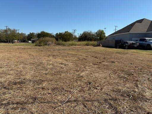 1002 S Smith Street Property Photo 5