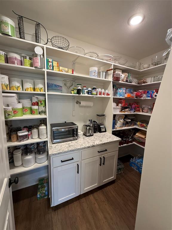 1003 Stone Bridge Street Property Photo 13
