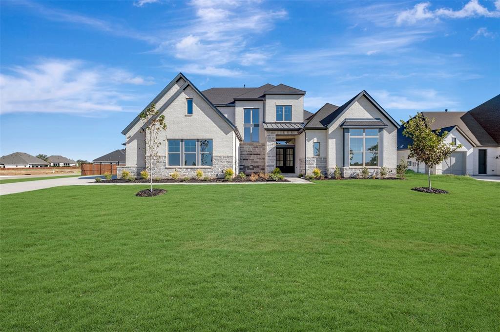 2021 Clearwater Drive Property Photo 1