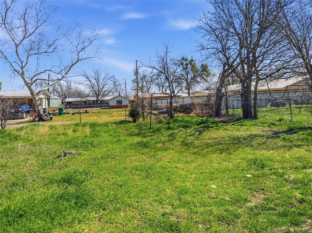 367 W Allen Street Property Photo 6