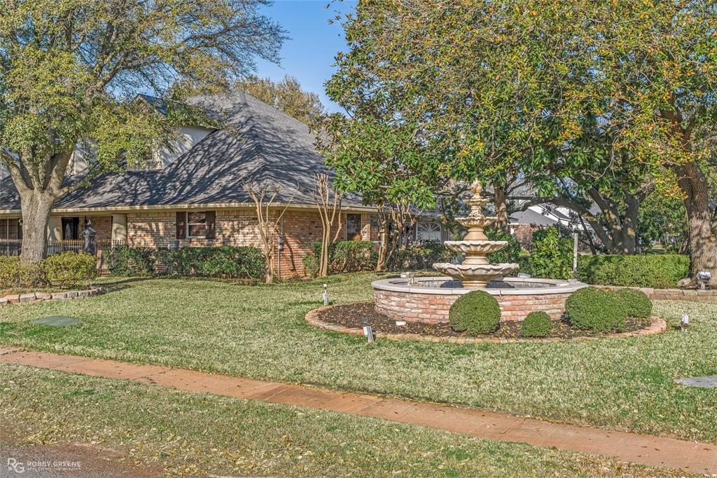 106 Fairmont Drive Property Photo 1