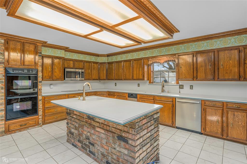 106 Fairmont Drive Property Photo 7