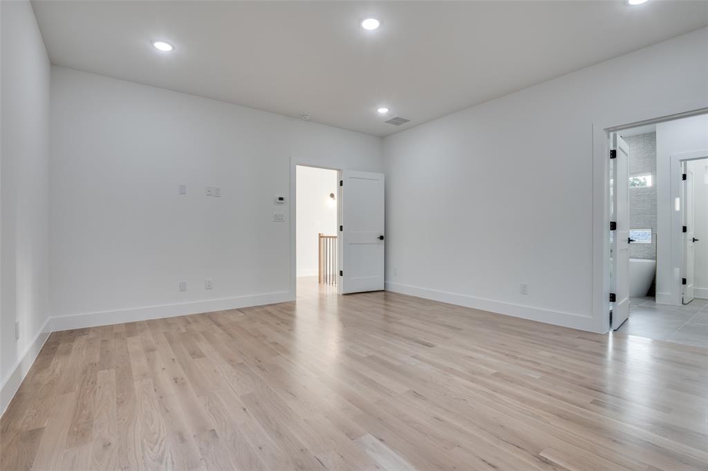514 S Glasgow Drive Property Photo 16