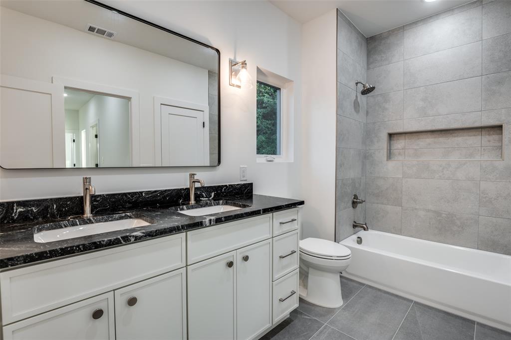 514 S Glasgow Drive Property Photo 25