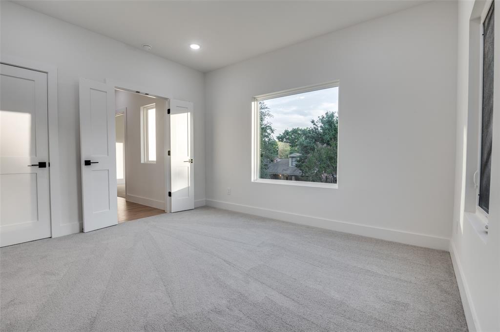 514 S Glasgow Drive Property Photo 26