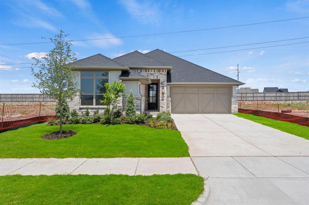 914 Goldenwave Trail Property Photo 1