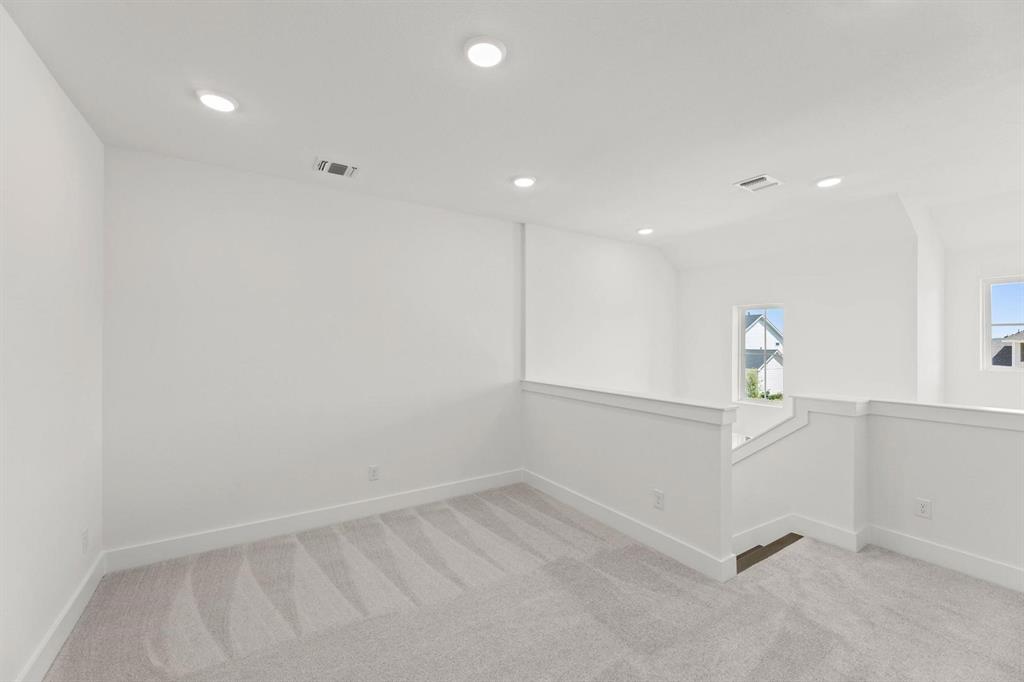 1405 Laurel Lane Property Photo 9