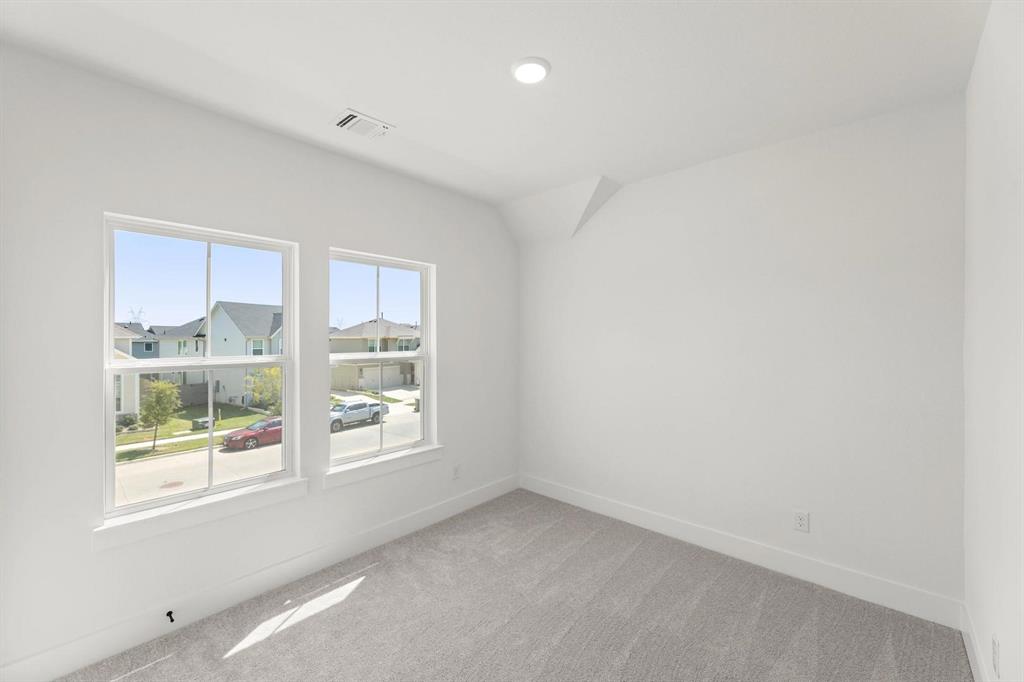 1405 Laurel Lane Property Photo 10