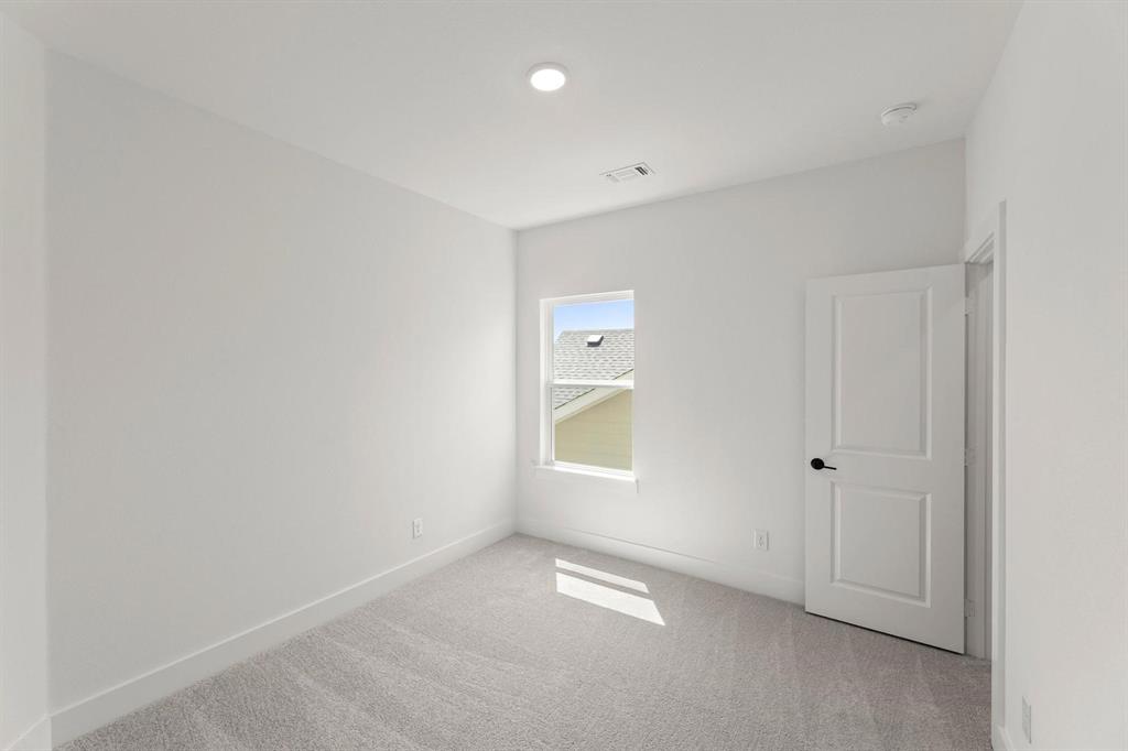 1405 Laurel Lane Property Photo 11