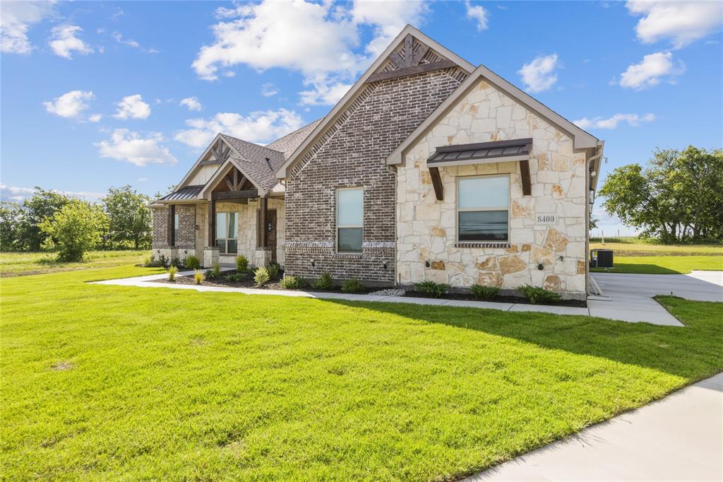 8400 Stallion Drive Property Photo 3