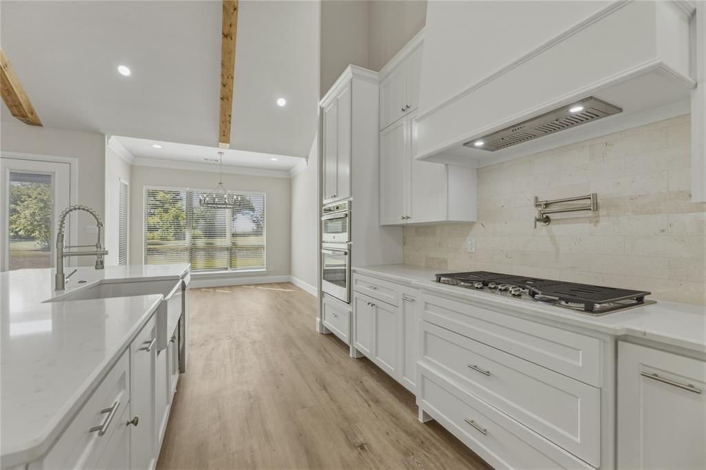8400 Stallion Drive Property Photo 14