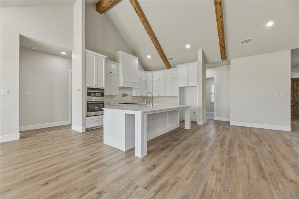 8400 Stallion Drive Property Photo 16