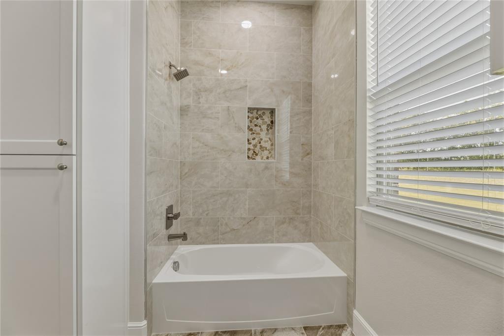 8400 Stallion Drive Property Photo 21