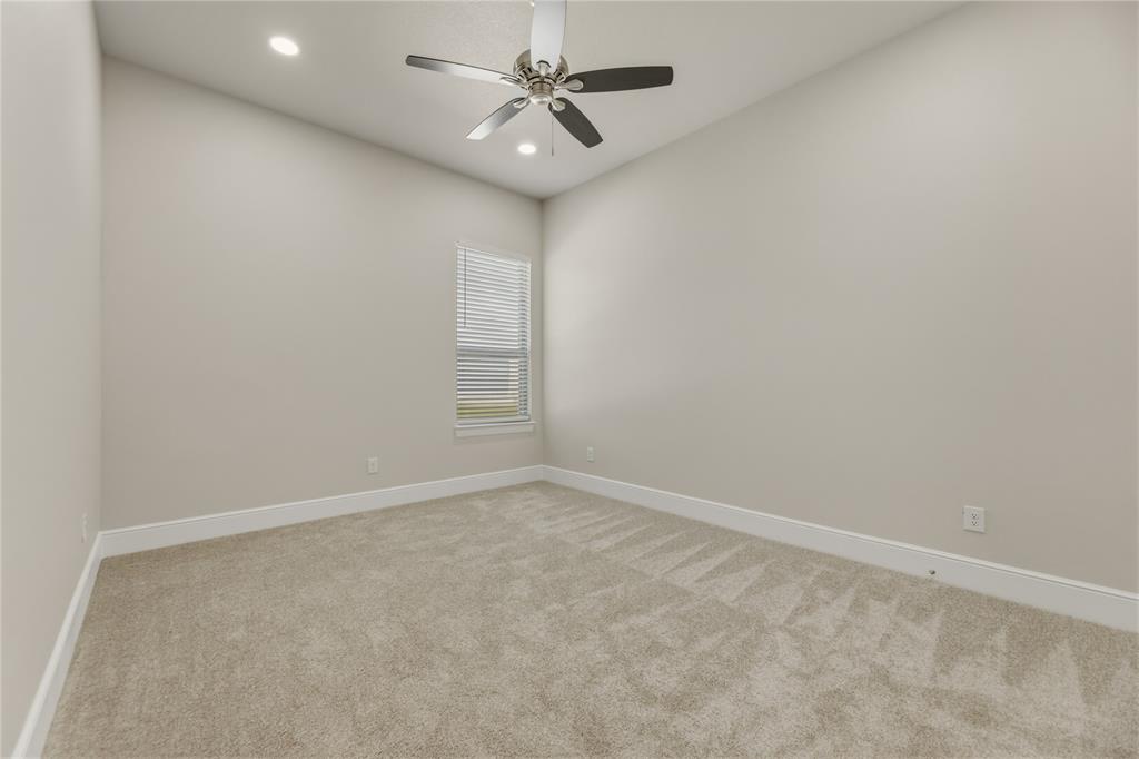 8400 Stallion Drive Property Photo 22