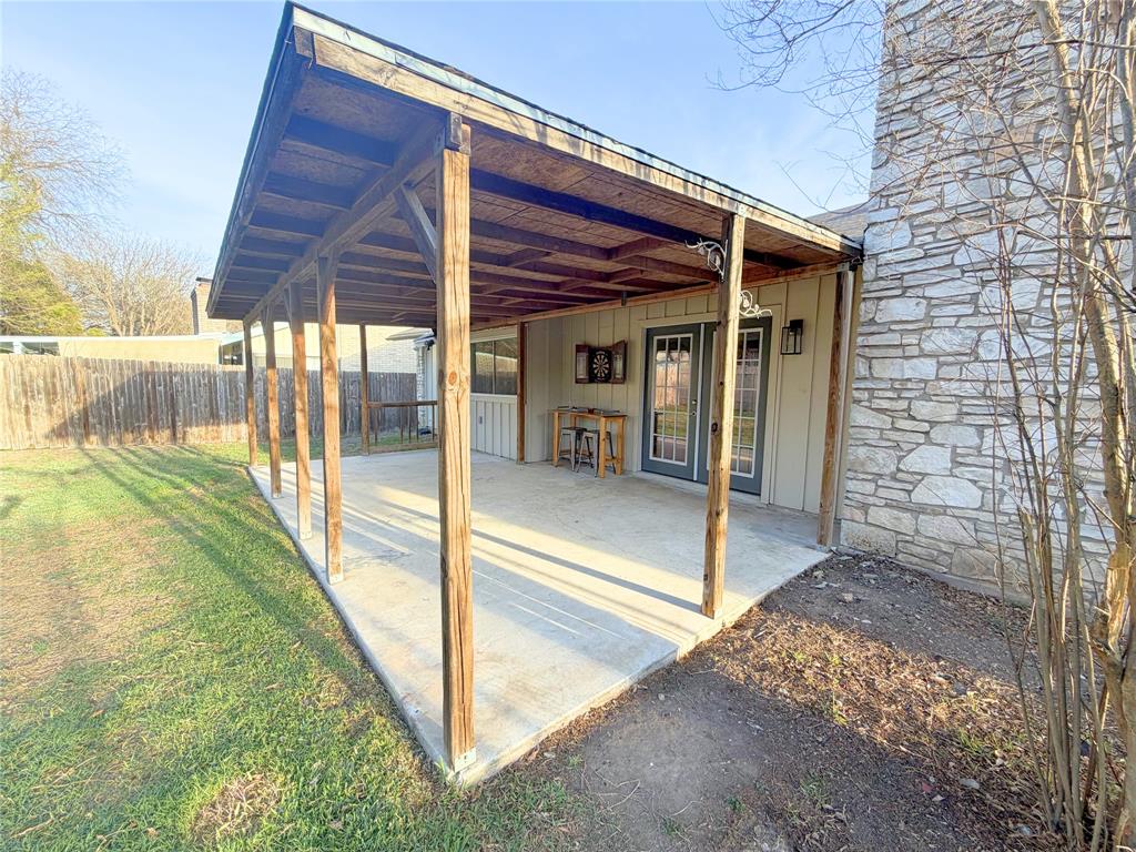 5914 Freemans Farm Street Property Photo 35