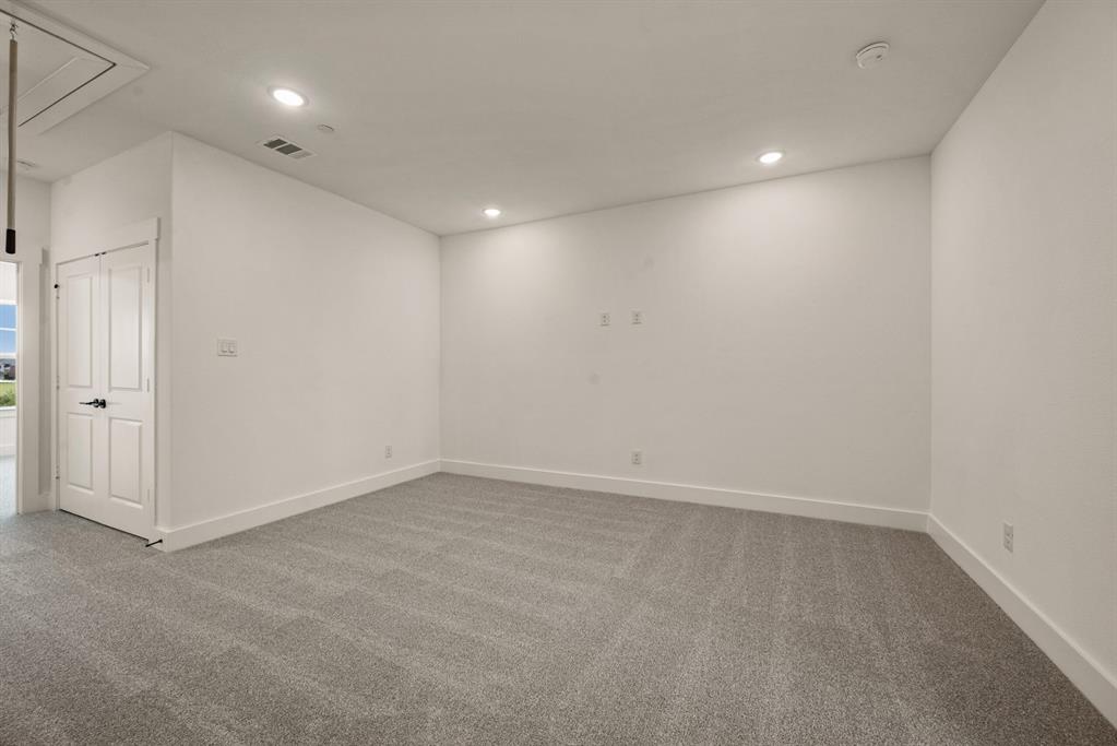 4513 Lamplights Drive Property Photo 20