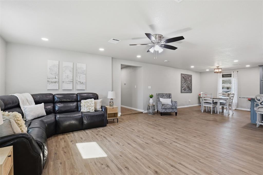 2808 Sky Harbour Drive Property Photo 8