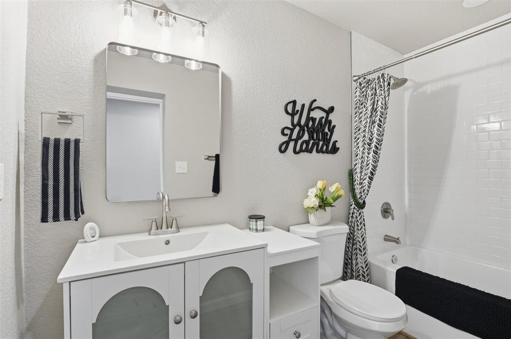 2808 Sky Harbour Drive Property Photo 18