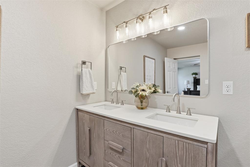 2808 Sky Harbour Drive Property Photo 21