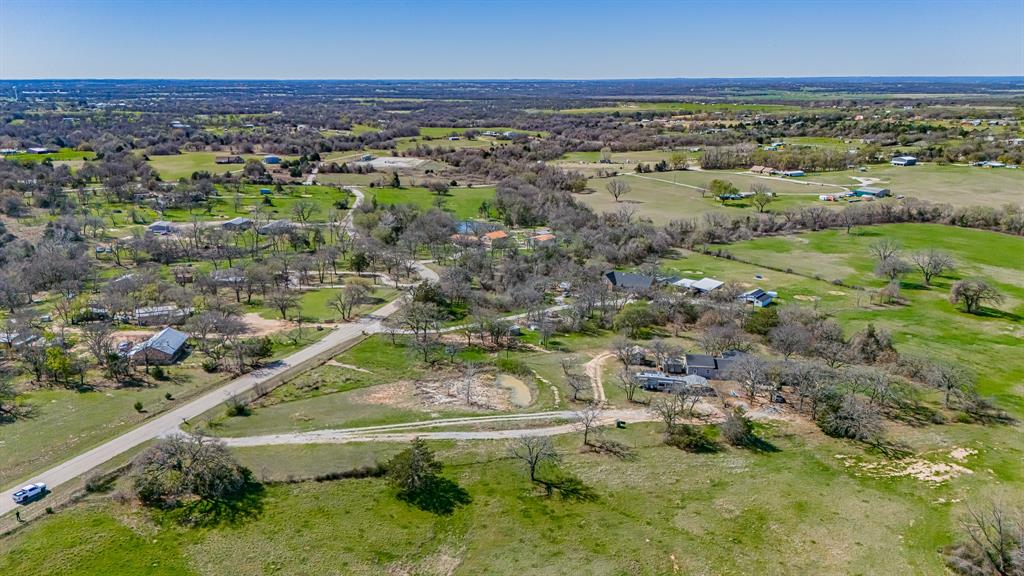 178 County Road 4372 Property Photo 17