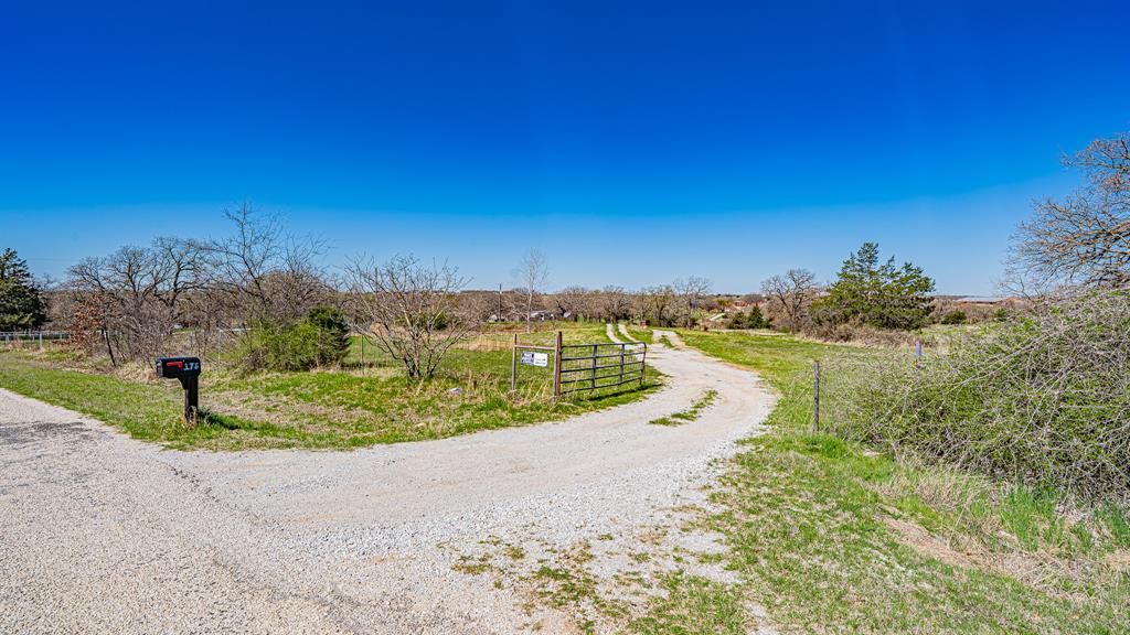 178 County Road 4372 Property Photo 21