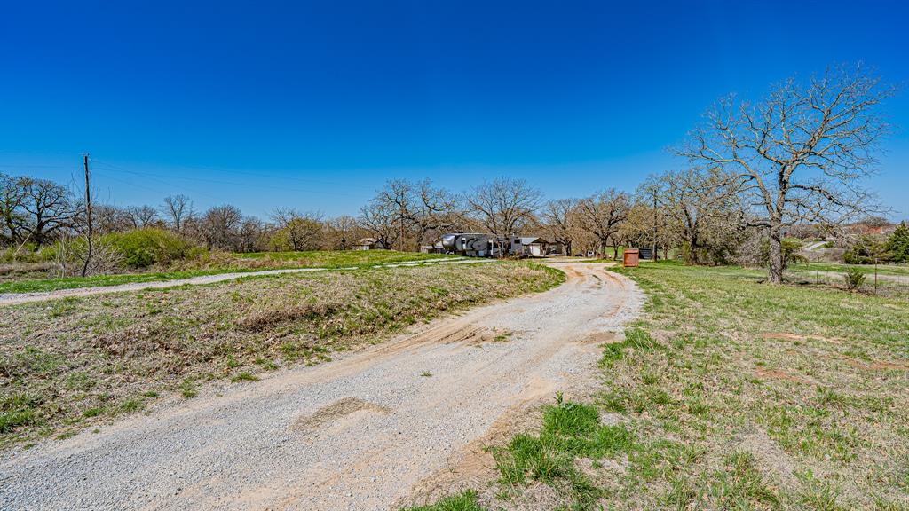 178 County Road 4372 Property Photo 22