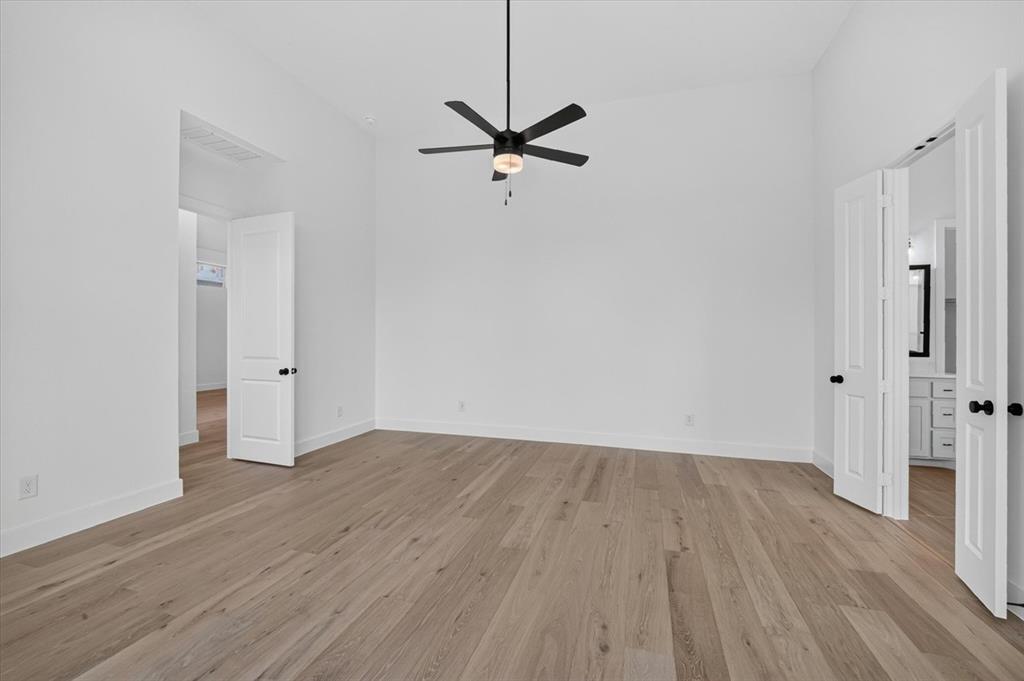 729 Bridle Path Parkway Property Photo 12