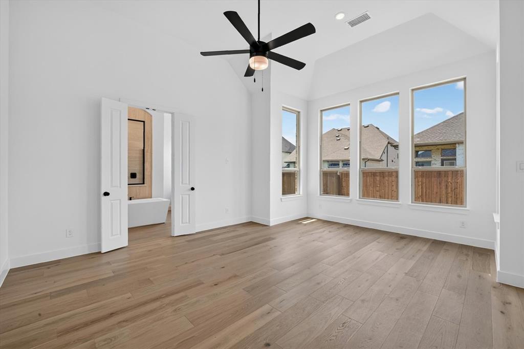729 Bridle Path Parkway Property Photo 13