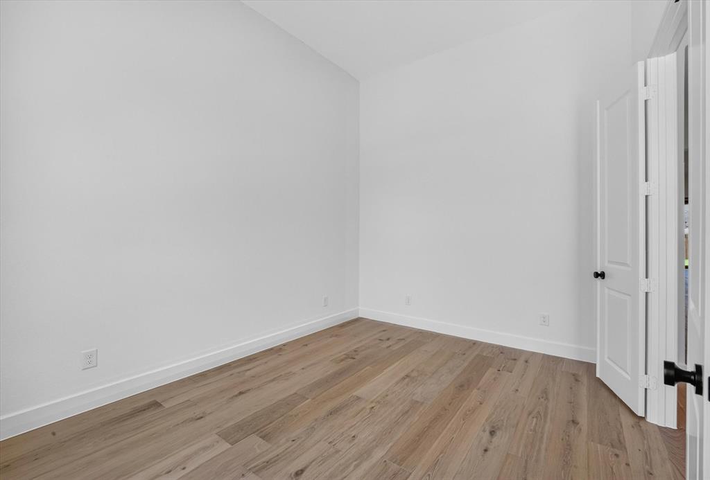 729 Bridle Path Parkway Property Photo 19