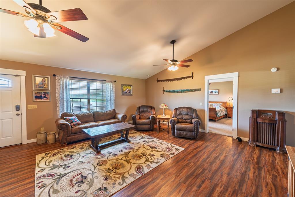 6888 Fm 2888 Property Photo 6