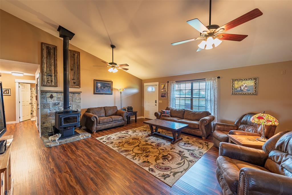 6888 Fm 2888 Property Photo 7