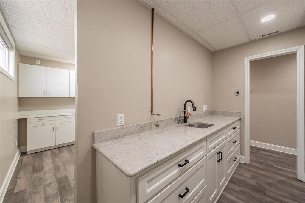 1009 W Mitchell Street Property Photo 10