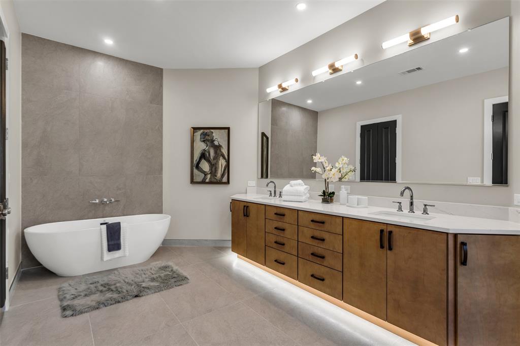 5815 Coolwater Cove Property Photo 24