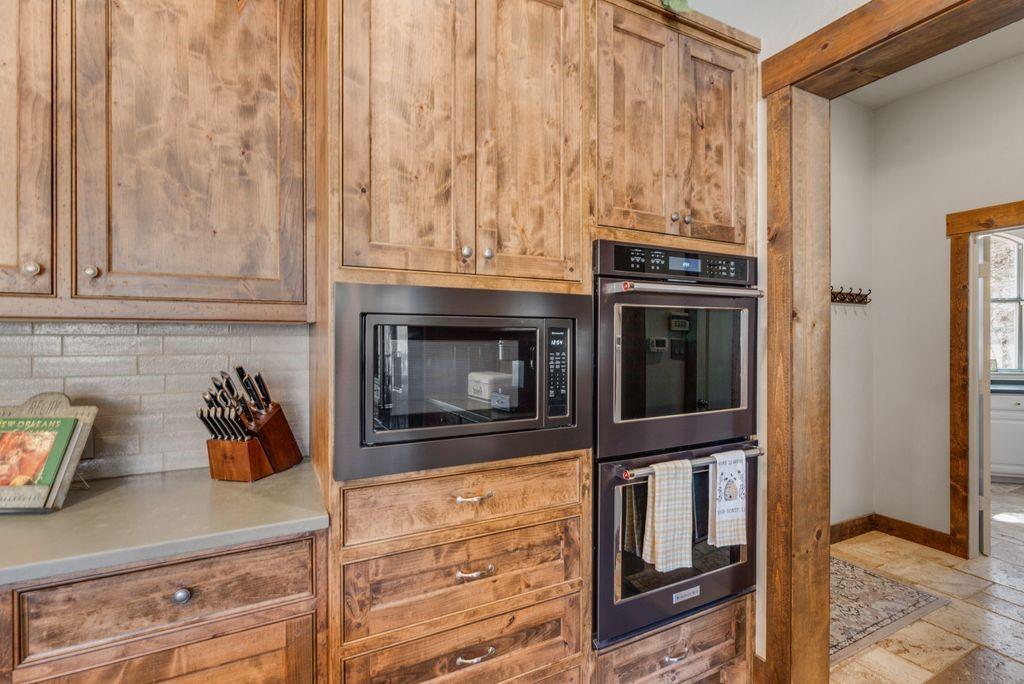 7831 Clark Court Property Photo 7