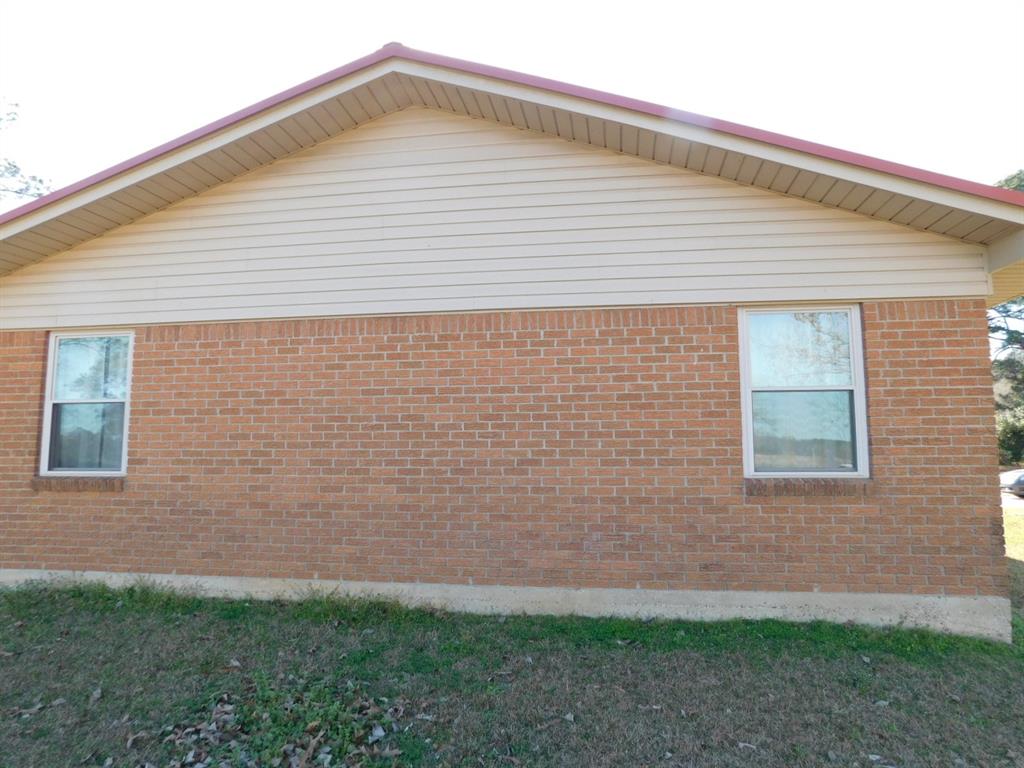 214 Springhill Airport Loop Property Photo 6