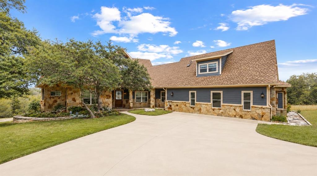 18302 Austin Boulevard Property Photo 1