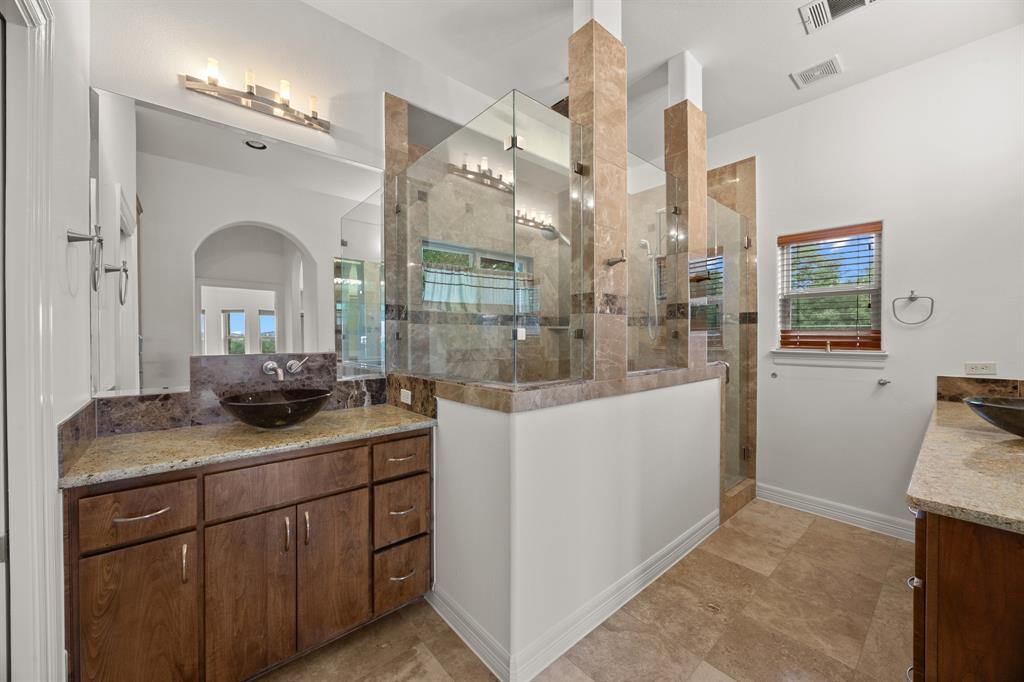 18302 Austin Boulevard Property Photo 16