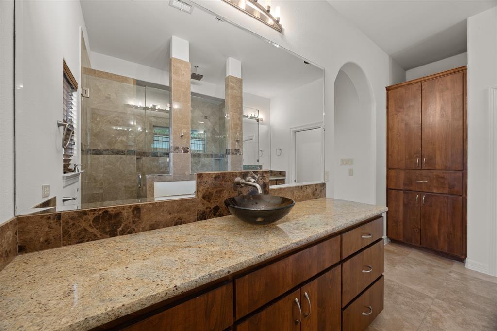18302 Austin Boulevard Property Photo 18