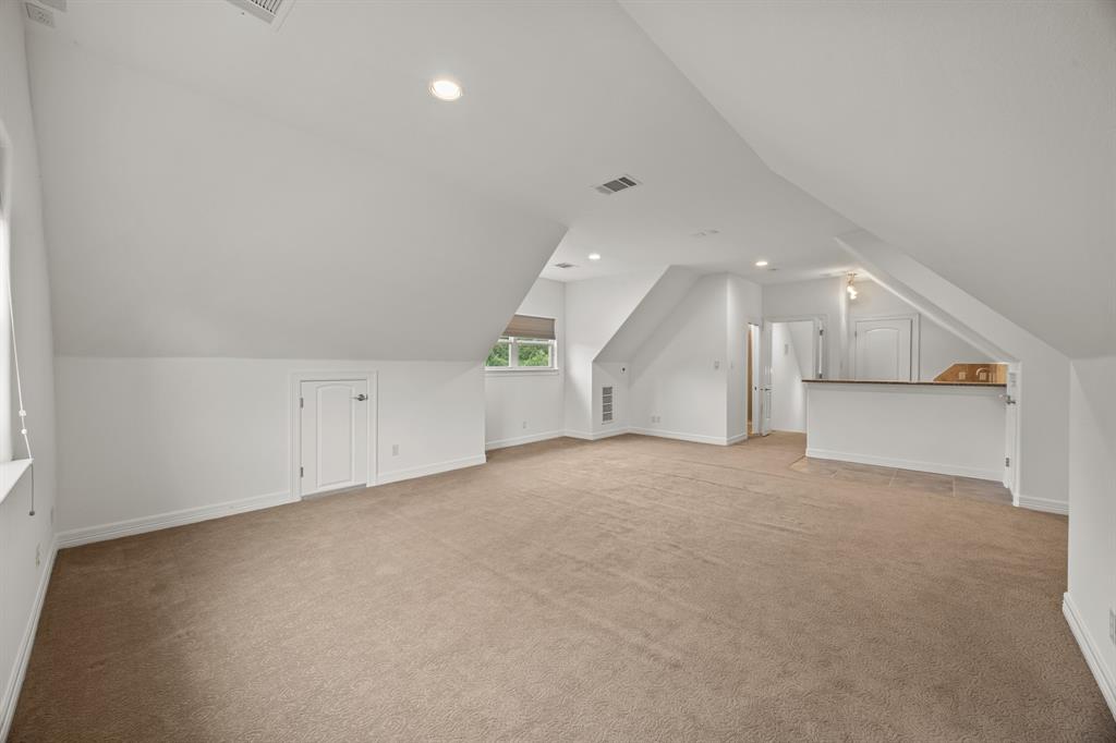 18302 Austin Boulevard Property Photo 24