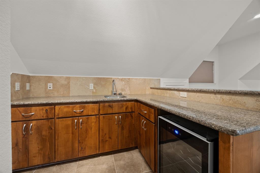 18302 Austin Boulevard Property Photo 25