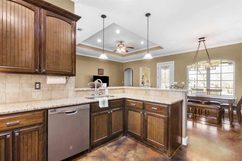 139 Saddlewood Property Photo 13