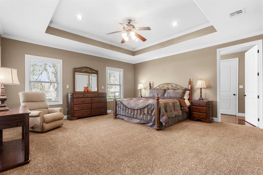 139 Saddlewood Property Photo 15
