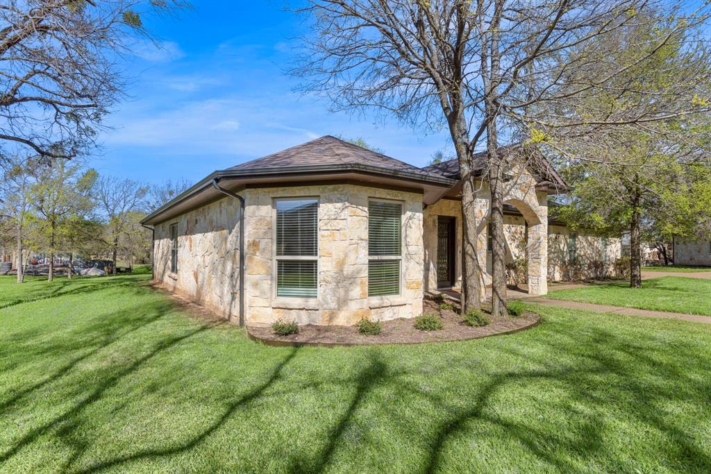 139 Saddlewood Property Photo 30