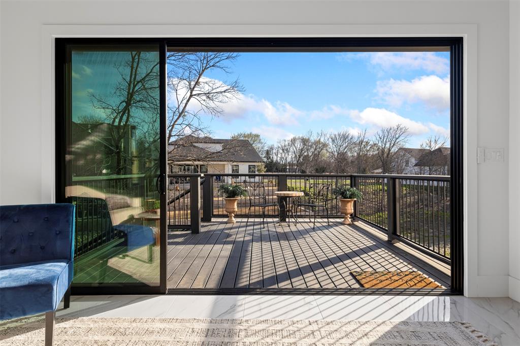 1022 Bow Street Property Photo 7