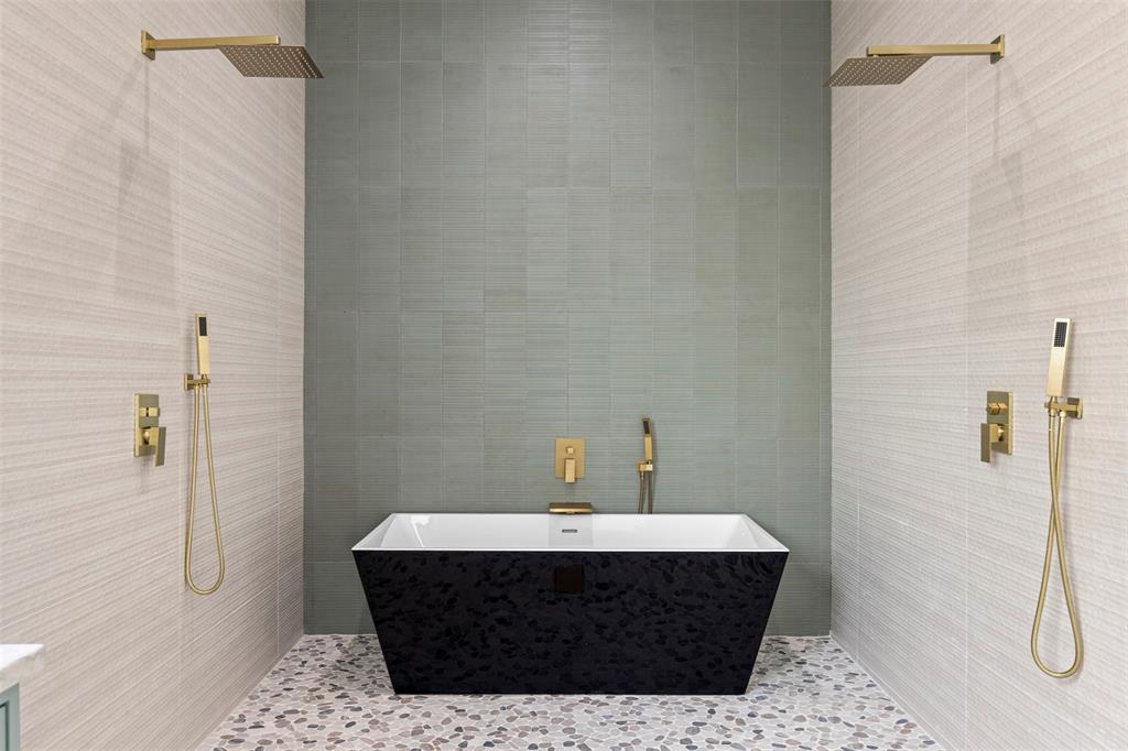1022 Bow Street Property Photo 24