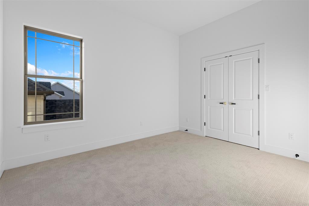 1022 Bow Street Property Photo 29