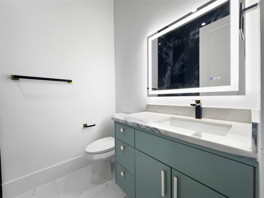 1022 Bow Street Property Photo 30