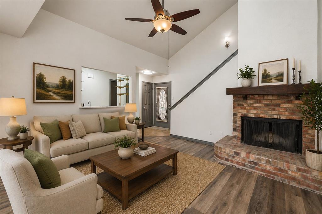 17079 Upper Bay Road Property Photo 3
